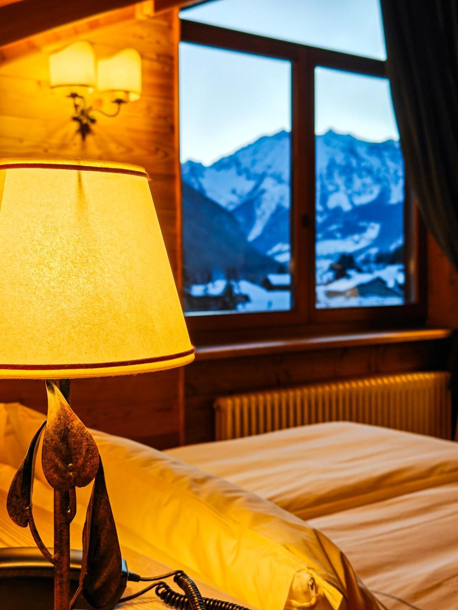 Hotel Breithorn Champoluc Extérieur photo